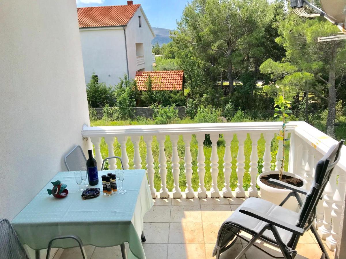 Apartment Pepa Starigrad Paklenica Exterior photo