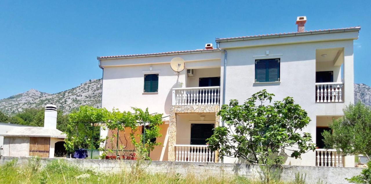 Apartment Pepa Starigrad Paklenica Exterior photo